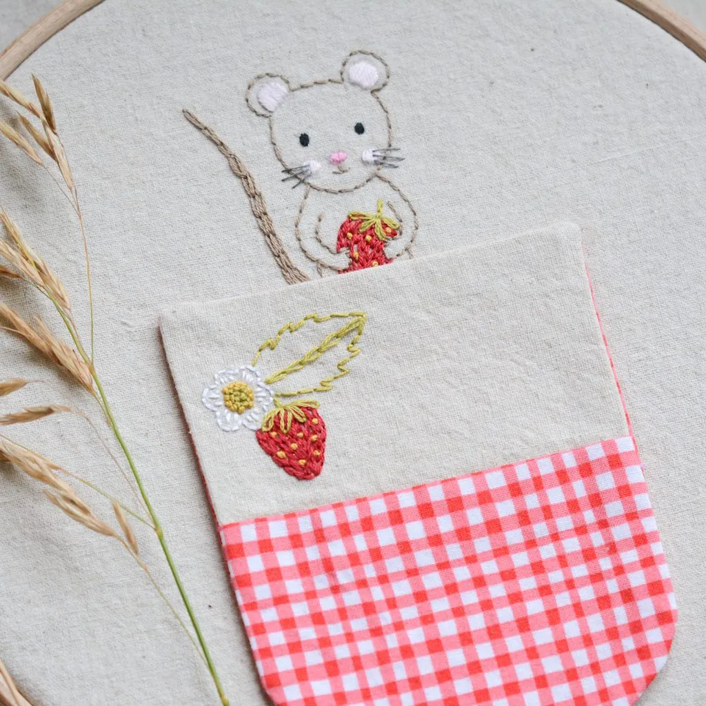 Woodland Mouse Embroidery Pocket Pattern